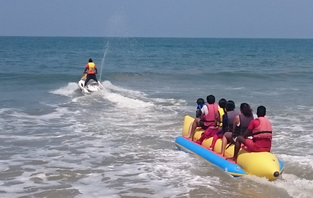 11 Thrilling Water Sports Adventures In Andaman: No Swimming Required!