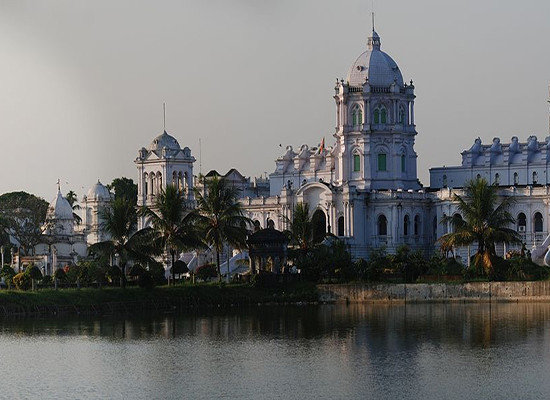 Ujjayanta palace panorama